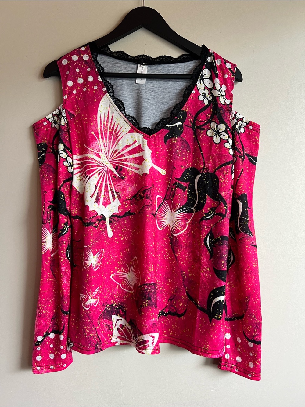 Chicyea Pink Black Floral Cold Shoulder Top Women’s Medium Long Sleeve Y2K